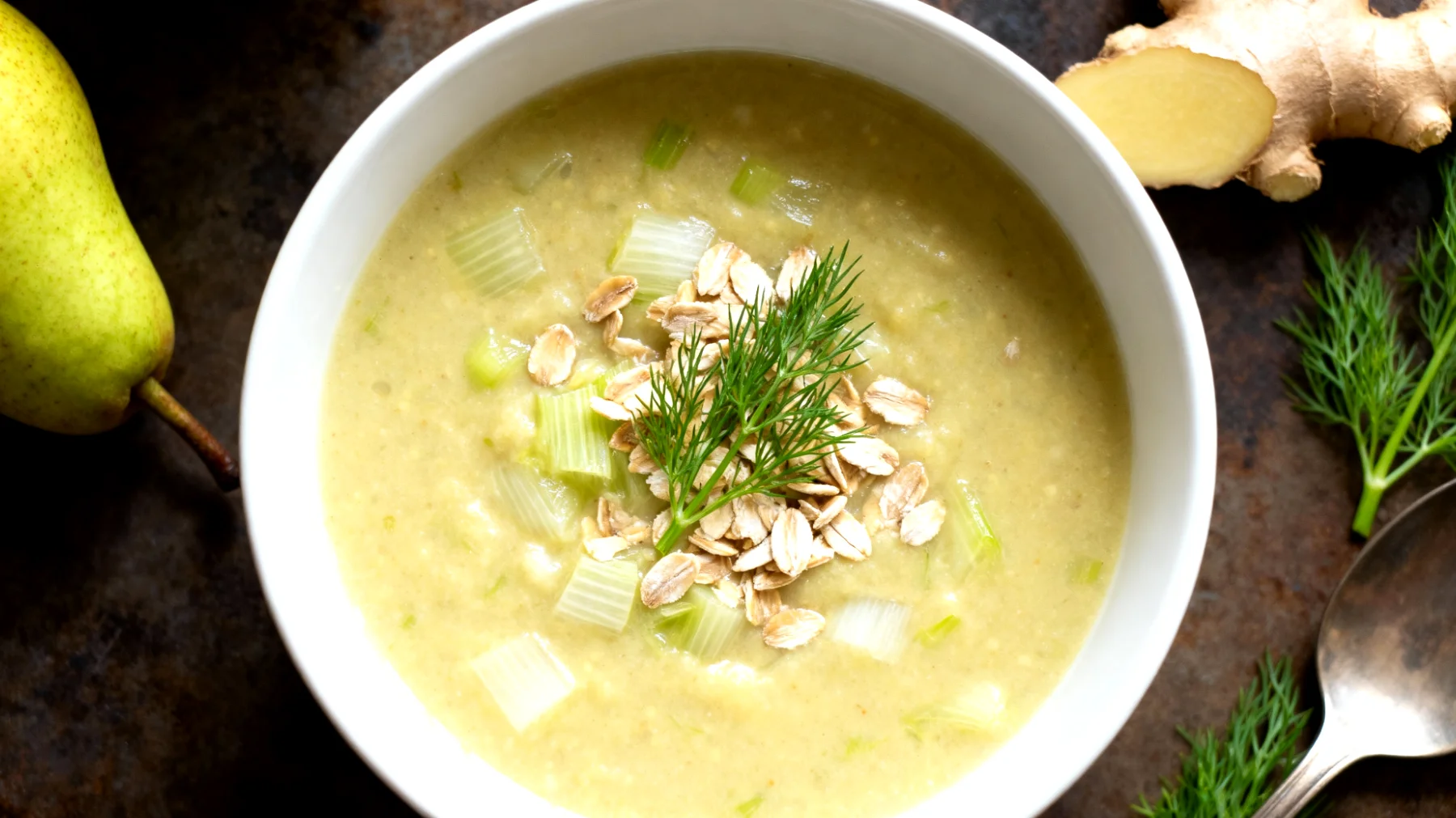 Fenchel-Birnen-Suppe mit Hafer und Ingwer"
